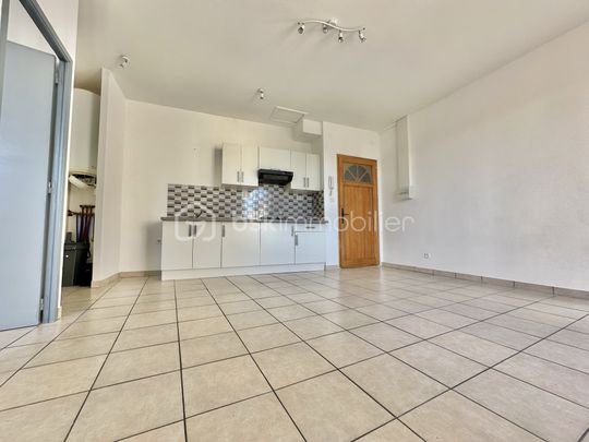 Appartement de 37,50 m² à Lunel - Photo 1