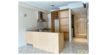 Unique Lifestyle At The Lakes - Photo 3