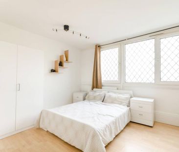 3 bedroom flat to rent - Photo 3