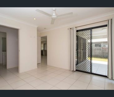 Perfect home in Mount Low! - Photo 4