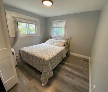 56 Dundas Street Unit 6 - 2 bed, 1 bath - Photo 3