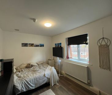 Flat 6, Bawas Place, NG7 3NW, NOTTINGHAM - Photo 2