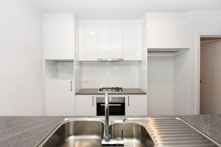 3/24 Hunter Rd, Christies Beach SA 5165 - House For Rent | Domain - Photo 2