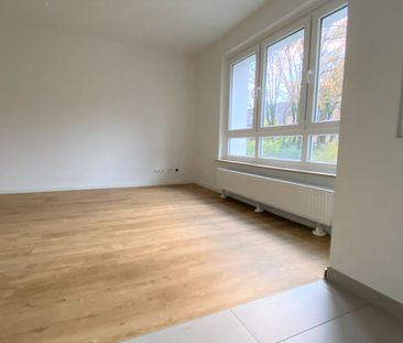 *** Charmante EG-Wohnung mit großem Balkon + Terrasse! *** - Foto 1