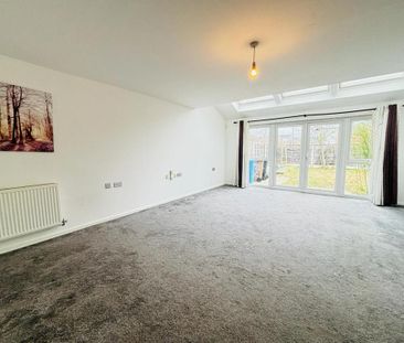 3 bedroom semi-detached house to rent - Photo 2