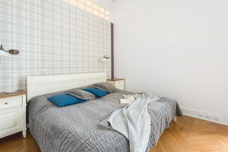 Niepowtarzalny apartament w historycznej kamienicy - Zdjęcie 3