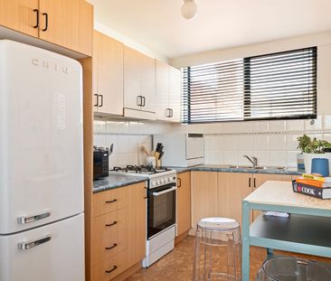 Budd Place! - Photo 4