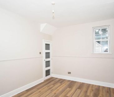 3 bedroom detached house to rent - Photo 3