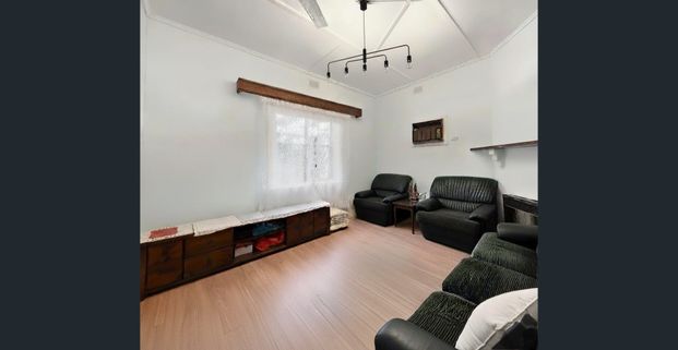 Contemporary Comfort and Convenience in One - Photo 1