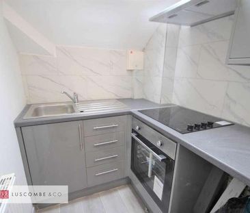 Fields Park Road, Newport, NP20 - Photo 4