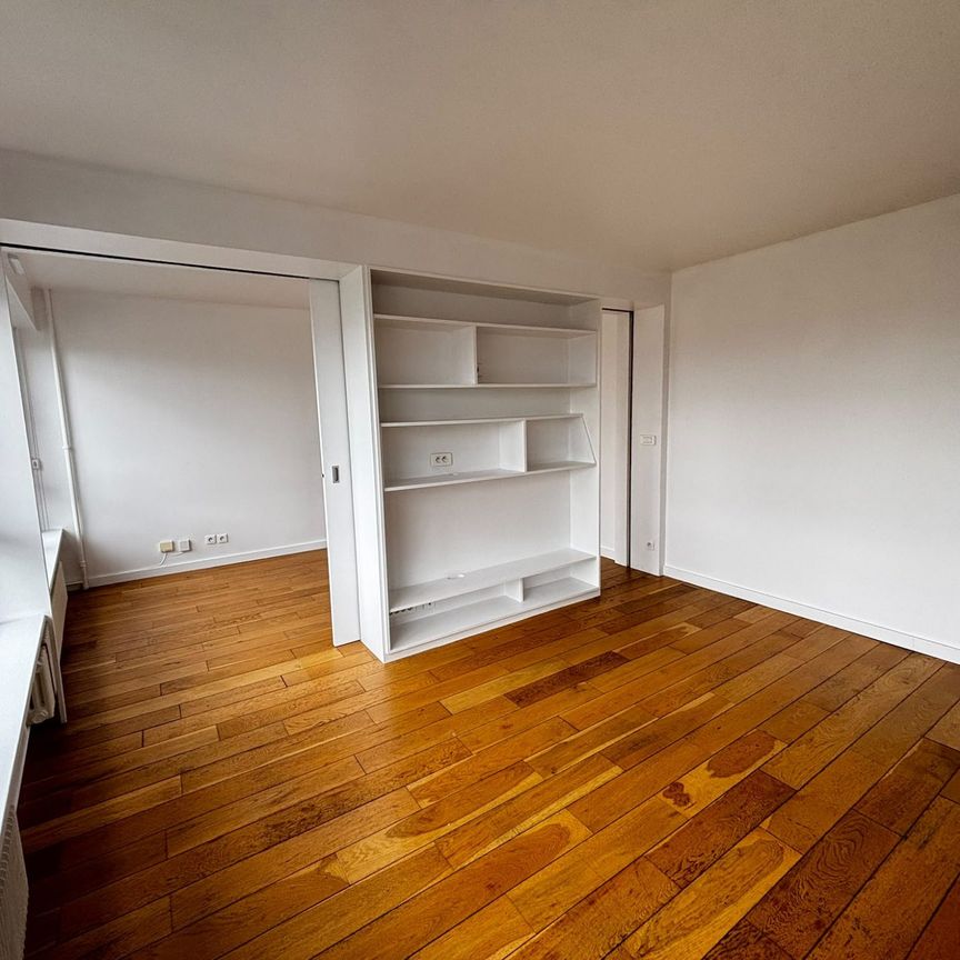 Location Appartement 2 pièces 46m² COURBEVOIE 92400 - Photo 1