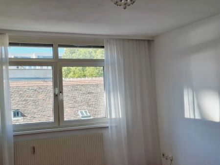 Cityapartment: Garagenplatz im Haus & U6 Spittelau ums Eck - Photo 4