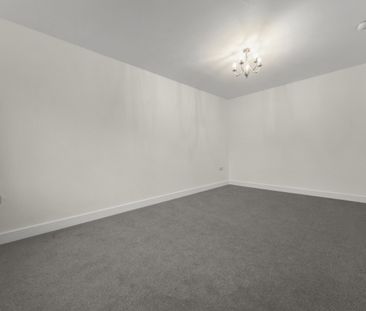 Heyes Gardens , Lathom - Photo 5