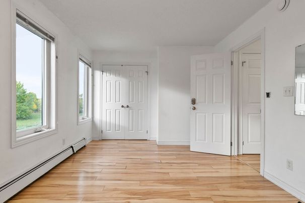 For Lease - 40 Tasker Street, St. Catharines, Ontario - Photo 1