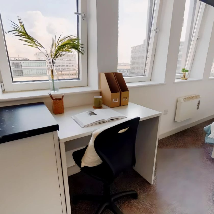 Gold Studio - Photo 1