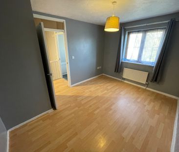 3 bedroom detached to rent Coles Avenue, Leadenhall, Milton Keynes - Photo 5