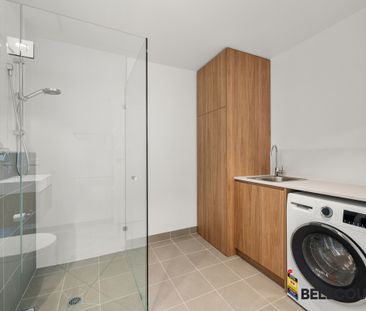 Brand-New, Bright & Beautiful in South Perth. - Photo 6