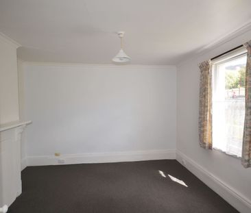 2 Bedroom Cottage, Close to the City - Photo 2