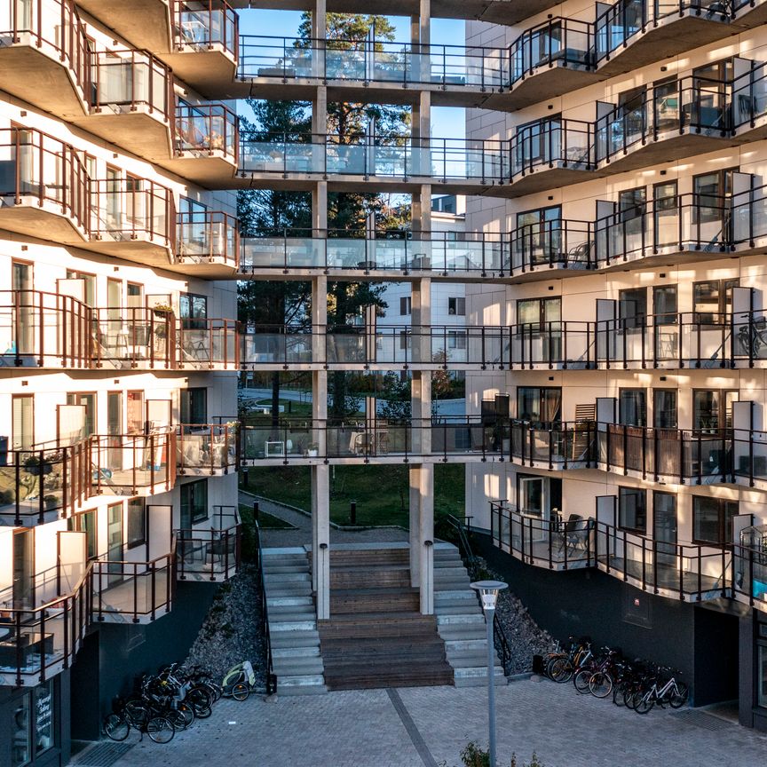 Elsa Beskows Torg, Uttran - Photo 1