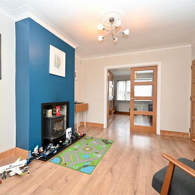 10 Ailesbury Crescent, Belfast, BT7 3EZ - Photo 1