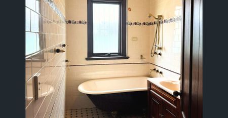 Sensational Golf Course Views - Photo 3