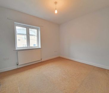 Fairfield Hill, Stowmarket - Photo 1