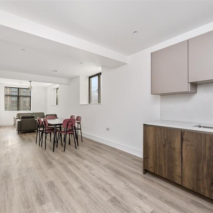 3 bedroom flat to rent - Photo 1