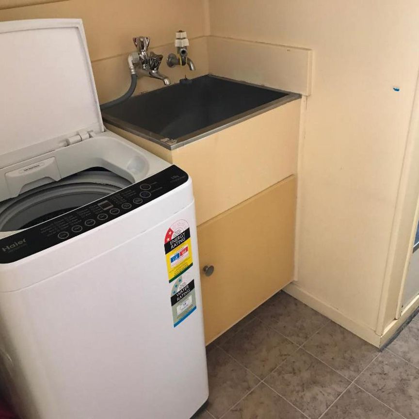 Tidy One Bedroom Unit with Central Location - Photo 1