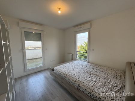 Location Appartement 3 pièces 65m² NOISY LE GRAND 93160 - Photo 4