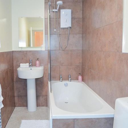 4 bedroom house to rent - Photo 4