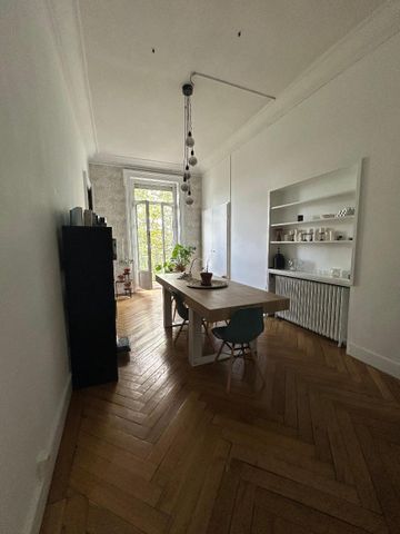 Location Appartement 7 pièces 218m² ST ETIENNE 42000 - Photo 2