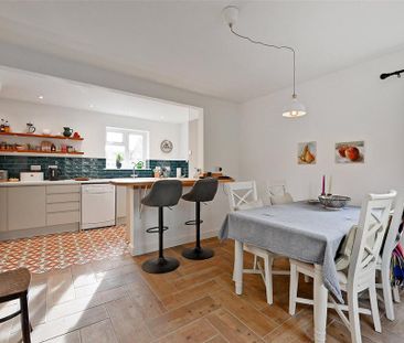 3 bedroom semi-detached house to rent - Photo 5