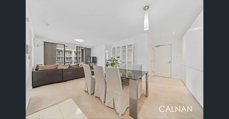 Furnished central apartment with great amenities! - Photo 4