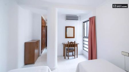 Room in shared apartment in Port de Sagunt - Foto 2