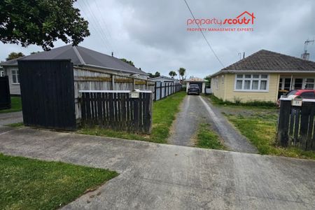 4 Bedroom Home on large Section. - Photo 4