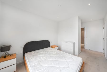 2 Bed Flat, St Gabriel Walk, SE1 - Photo 5