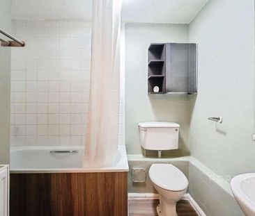 Briscoe Close, Acacia Road, London, E11 - Photo 6