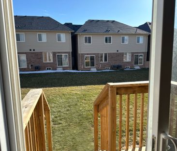 For Lease - 80 Pinot Crescent, Hamilton, Ontario - Photo 1