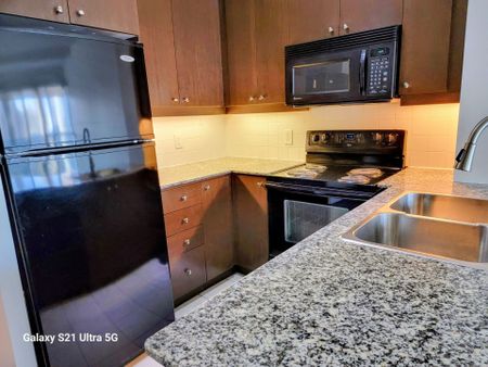 For Lease - 60 Absolute Avenue Unit# 1302, Mississauga, Ontario - Photo 3