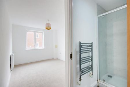 2 Bed Flat, William Court, SE25 - Photo 2