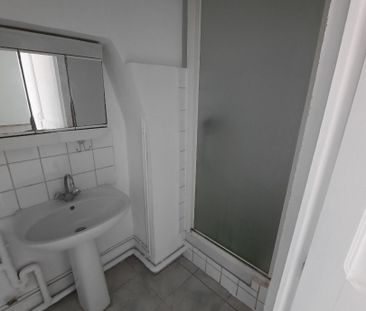 Location Appartement 2 pièces 46m² - Photo 5