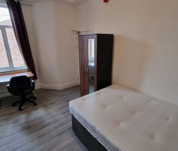 5 bedroom terraced house to rent - Photo 6