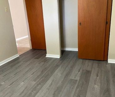 1 BDRM/1 BATH - 422 4TH AVE N - Available NOW! *RENT SPECIAL* - Photo 5