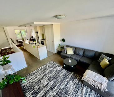 Marrickville - Photo 1