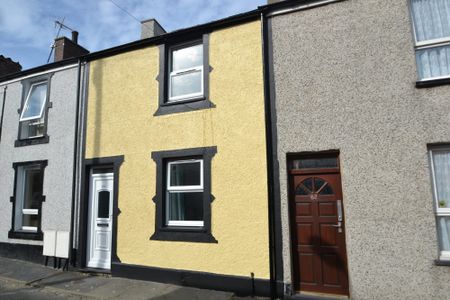 Hill Street, Bangor, Gwynedd, LL57 - Photo 2