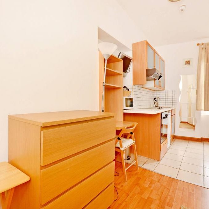 Flat 18 West Cromwell Road, Earls Court SW5 9QL - Photo 1