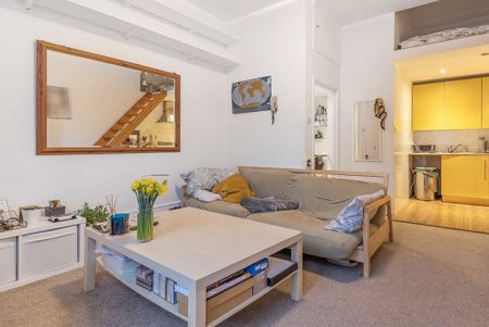 Studio to rent - Photo 2