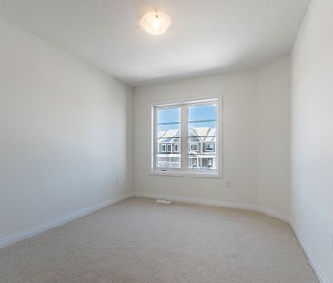 For Lease - 134 Granville Crescent, Haldimand, Ontario - Photo 2
