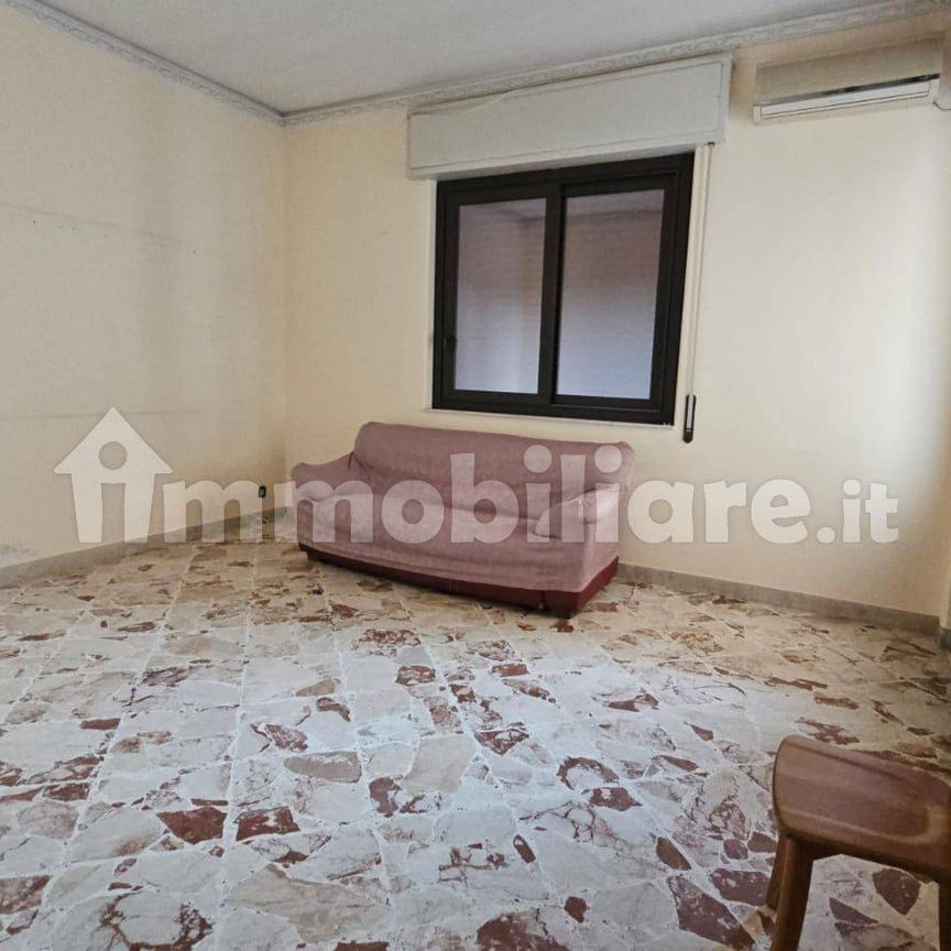 Appartamento via Ammiraglio Toscano, Centro, Pedara - Foto 1