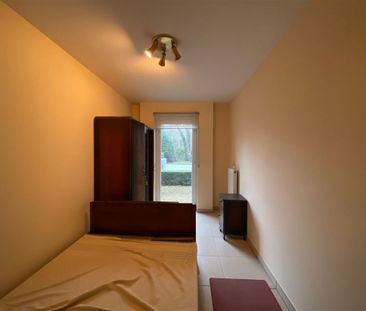 Ruim gelijkvloers appartement met twee slaapkamers, berging en onde... - Photo 6